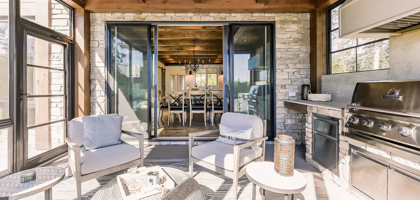 Outdoor Kitchen