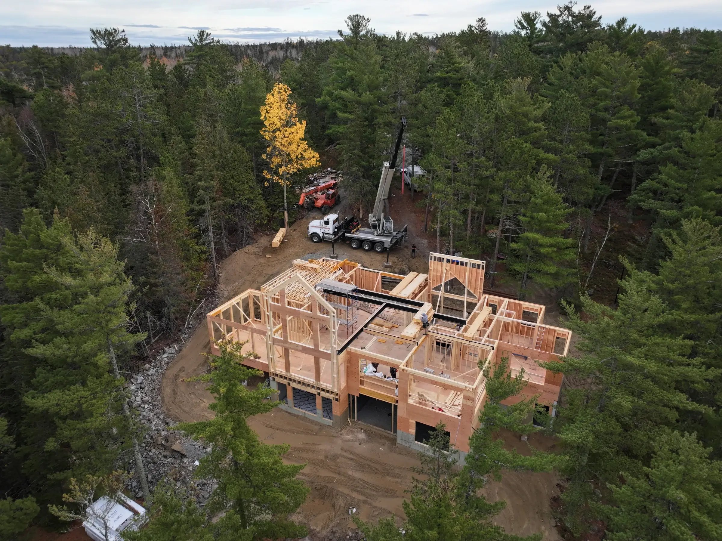 Cottage construction beside the lake