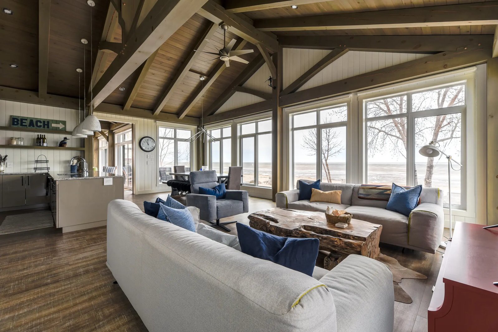 Beachhouse photograph 4