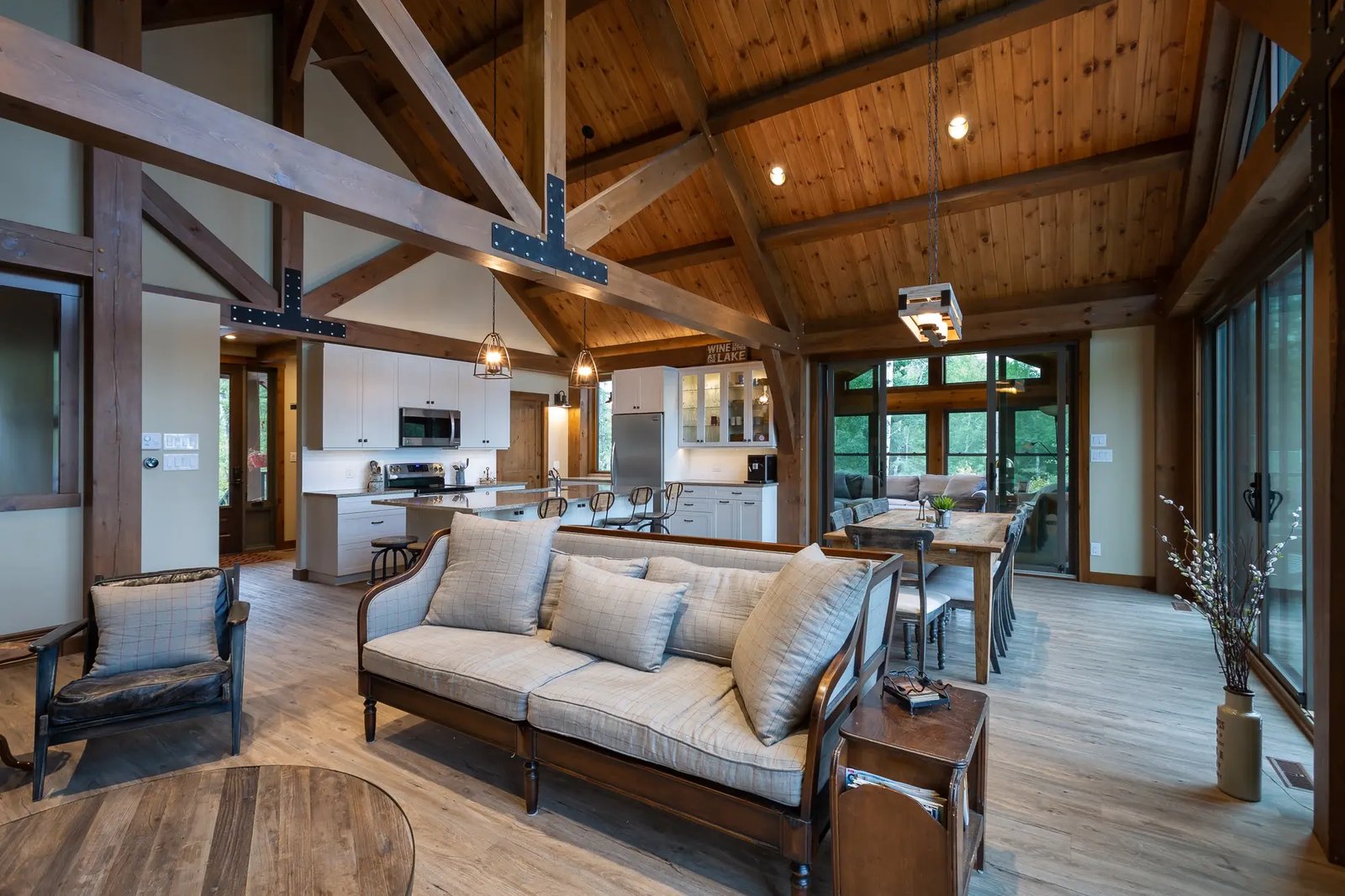 Lakehouse photograph 5