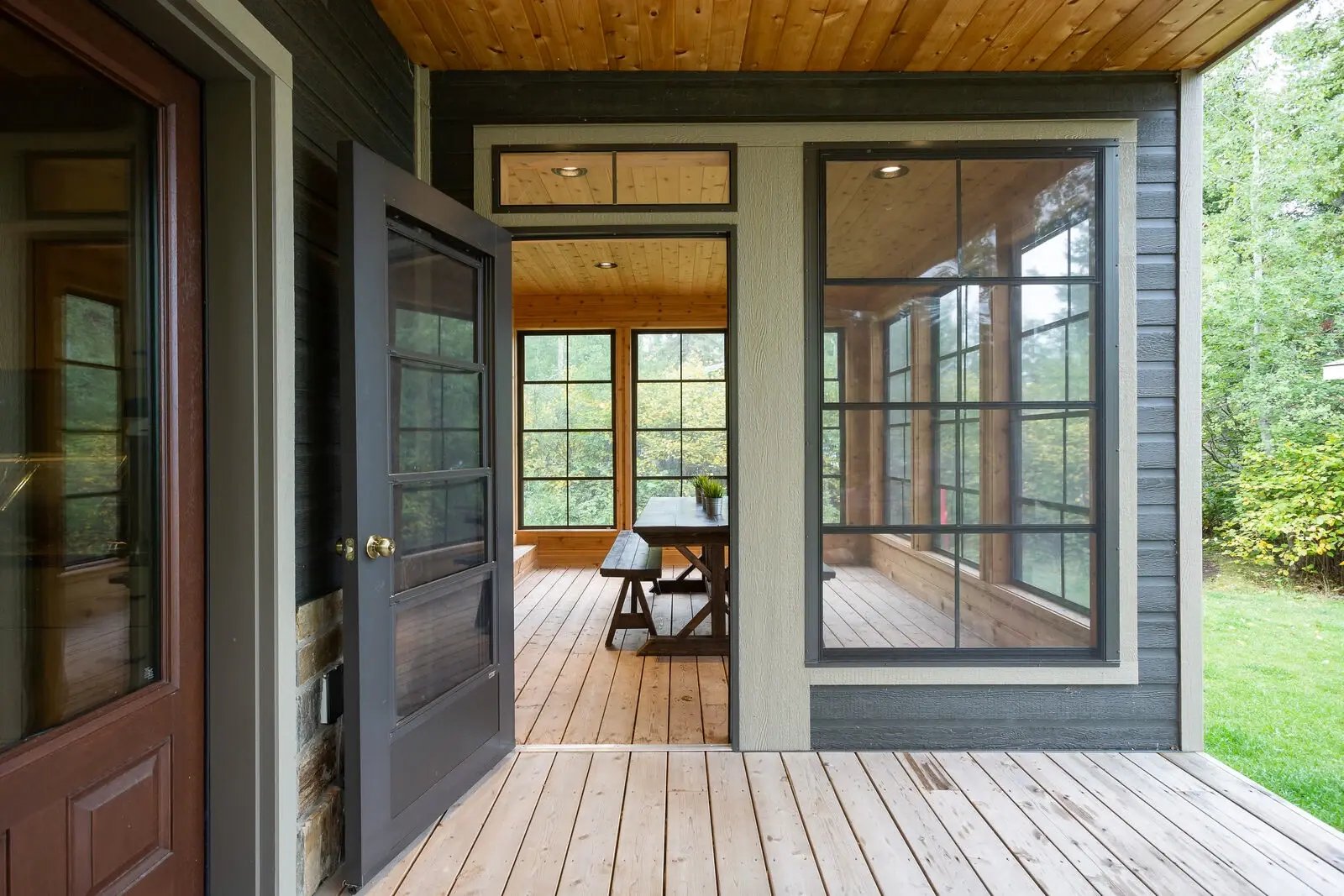 Lakehouse photograph 6